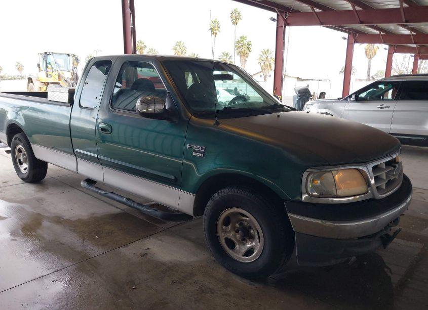 1999 Ford F-150 LARIAT/WORK SERIES/XL/XLT (VIN 2FTRX17L6XCB10725) main photo