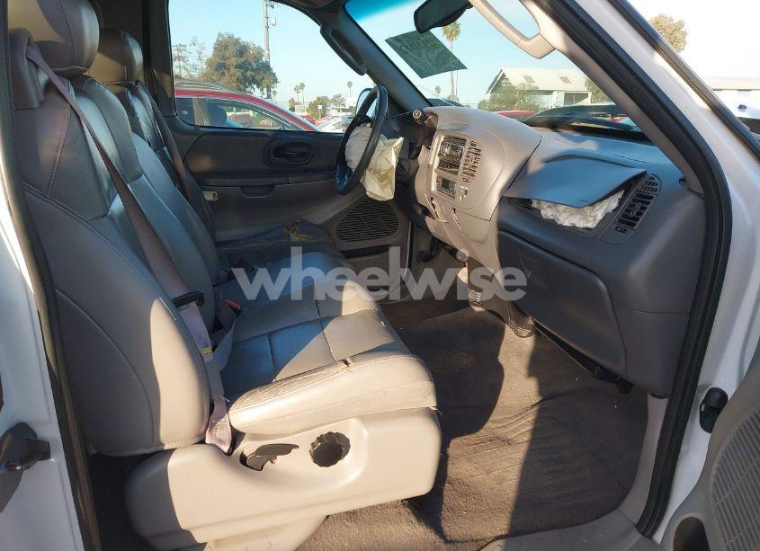 Photo 5 of 2003 Ford F-150 LARIAT/XL/XLT (VIN 2FTRX17W03CA25609)