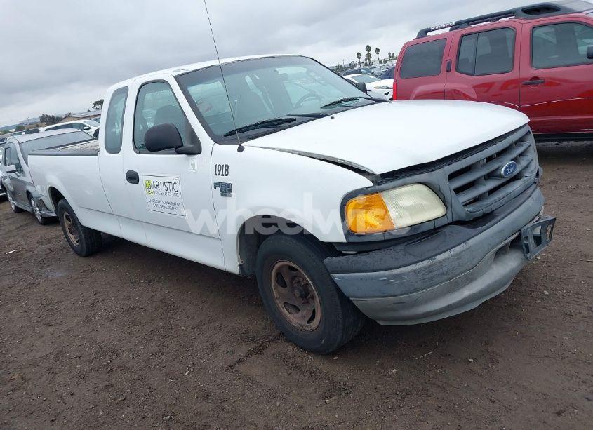 2004 Ford F-150 HERITAGE XL/XLT (VIN 2FTRX17W04CA15681) main photo