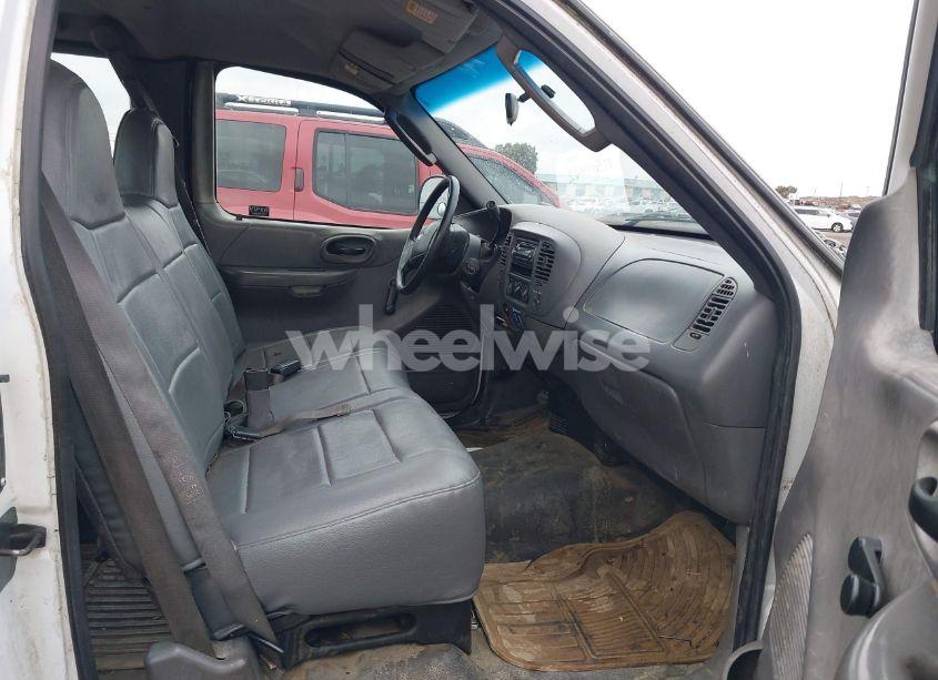 Photo 5 of 2004 Ford F-150 HERITAGE XL/XLT (VIN 2FTRX17W04CA15681)