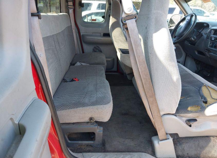 Photo 8 of 1999 Ford F-150 LARIAT/WORK SERIES/XL/XLT (VIN 2FTRX17W2XCA72565)