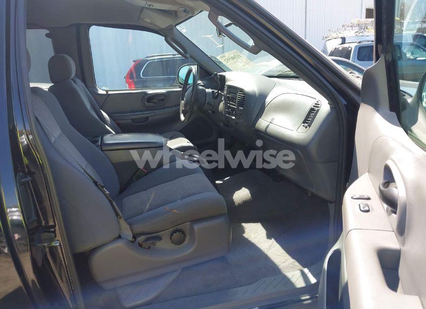 Photo 5 of 2004 Ford F-150 HERITAGE XL/XLT (VIN 2FTRX17W44CA41071)