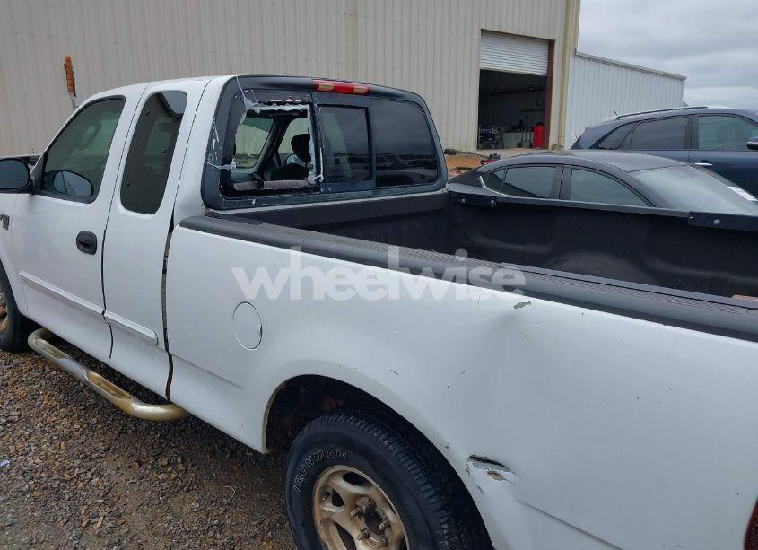 Photo 6 of 2004 Ford F-150 HERITAGE XL/XLT (VIN 2FTRX17W44CA46433)