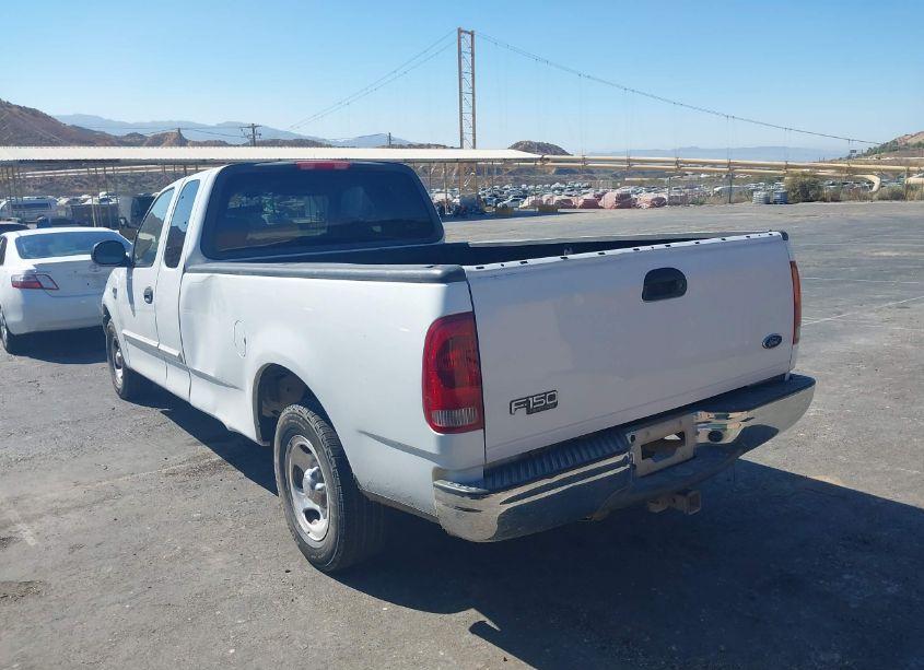 Photo 3 of 2004 Ford F-150 HERITAGE XL/XLT (VIN 2FTRX17W44CA63460)