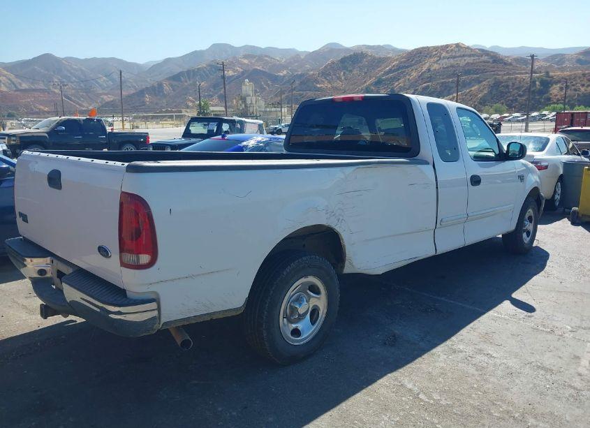 Photo 4 of 2004 Ford F-150 HERITAGE XL/XLT (VIN 2FTRX17W44CA63460)