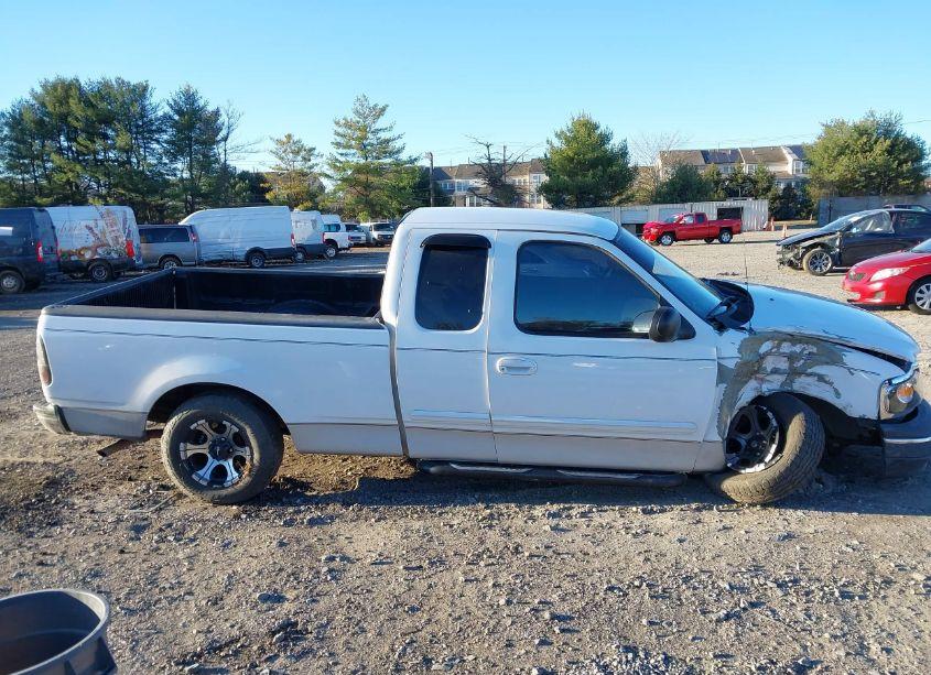 Photo 13 of 2003 Ford F-150 LARIAT/XL/XLT (VIN 2FTRX17W53CA10717)