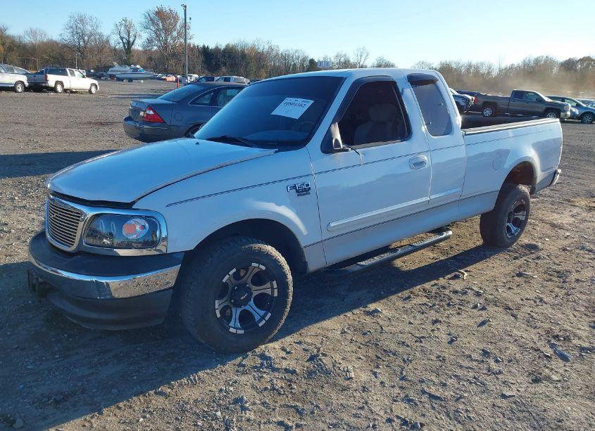 Photo 2 of 2003 Ford F-150 LARIAT/XL/XLT (VIN 2FTRX17W53CA10717)