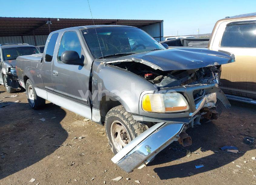 2003 Ford F-150 LARIAT/XL/XLT (VIN 2FTRX17W63CA93767) main photo
