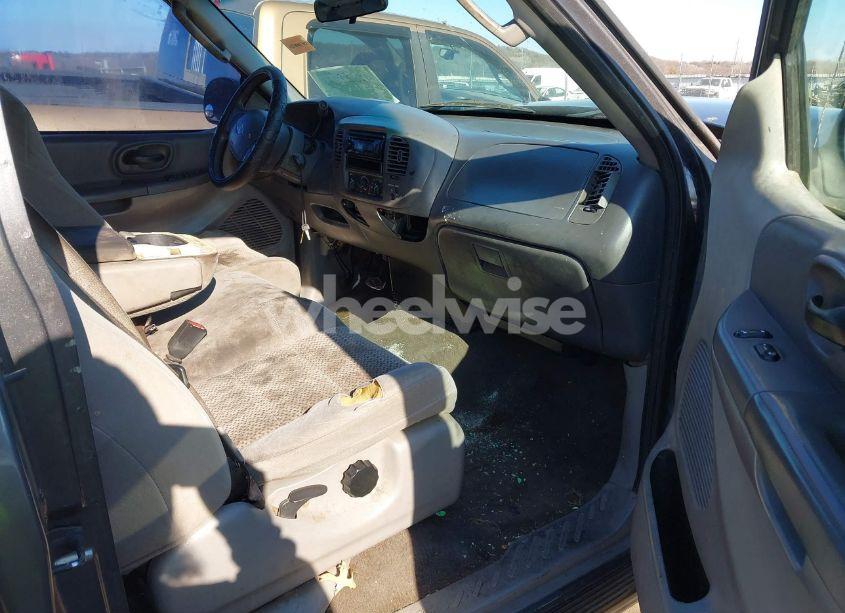 Photo 5 of 2003 Ford F-150 LARIAT/XL/XLT (VIN 2FTRX17W63CA93767)