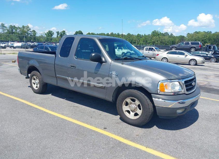 2004 Ford F-150 HERITAGE XL/XLT (VIN 2FTRX17W94CA33693) main photo