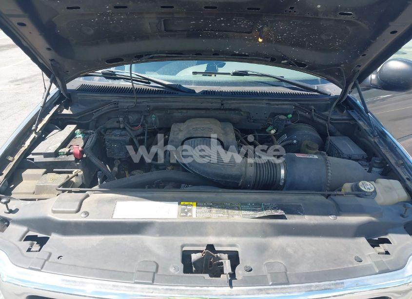 Photo 10 of 2004 Ford F-150 HERITAGE XL/XLT (VIN 2FTRX17W94CA33693)