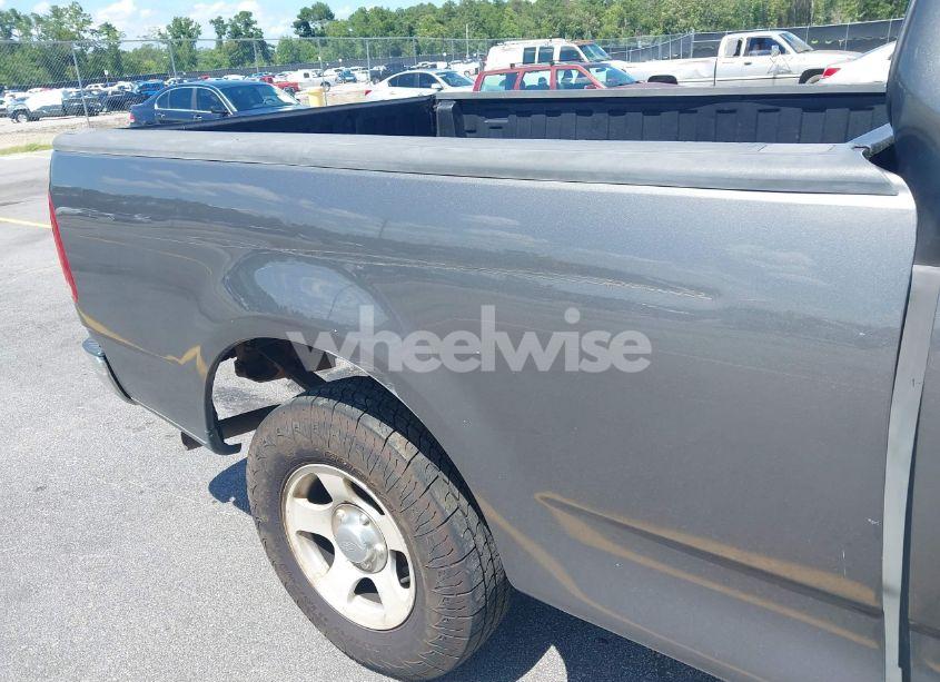 Photo 12 of 2004 Ford F-150 HERITAGE XL/XLT (VIN 2FTRX17W94CA33693)