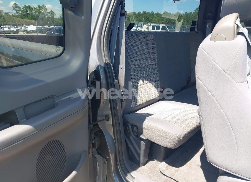 Photo 8 of 2004 Ford F-150 HERITAGE XL/XLT (VIN 2FTRX17W94CA33693)