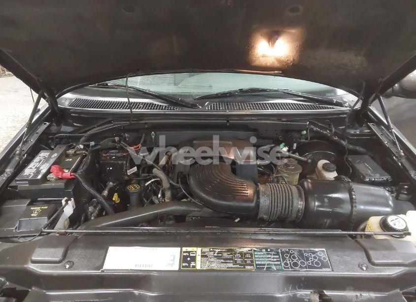 Photo 10 of 2003 Ford F-150 LARIAT/XL/XLT (VIN 2FTRX18L13CA81630)