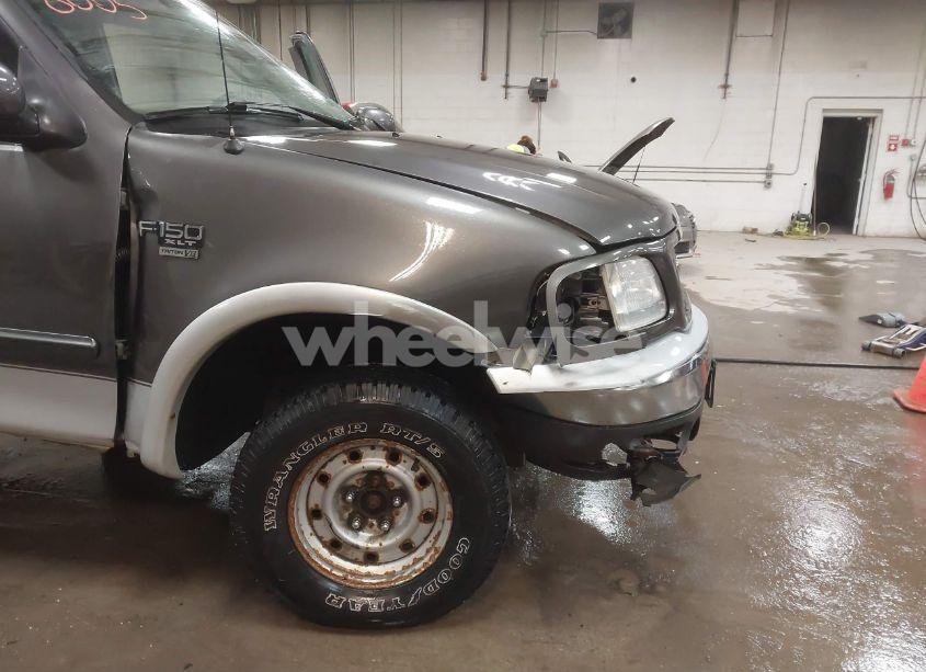 Photo 17 of 2003 Ford F-150 LARIAT/XL/XLT (VIN 2FTRX18L13CA81630)