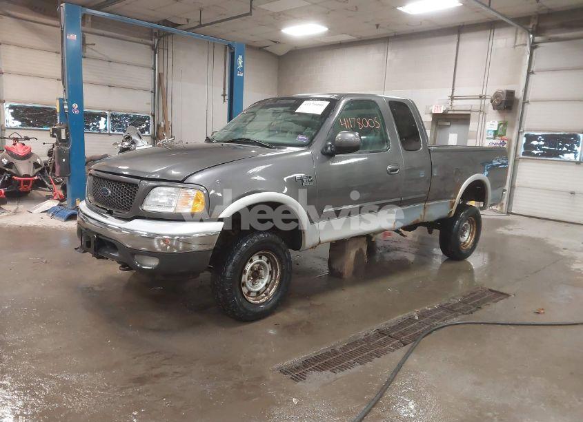 Photo 2 of 2003 Ford F-150 LARIAT/XL/XLT (VIN 2FTRX18L13CA81630)