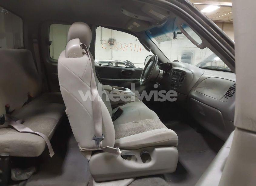 Photo 5 of 2003 Ford F-150 LARIAT/XL/XLT (VIN 2FTRX18L13CA81630)