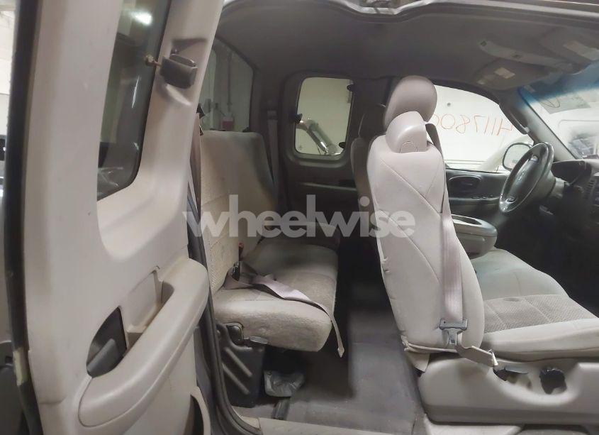 Photo 8 of 2003 Ford F-150 LARIAT/XL/XLT (VIN 2FTRX18L13CA81630)