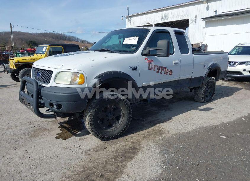 Photo 2 of 2002 Ford F-150 LARIAT/XL/XLT (VIN 2FTRX18W02CA91137)