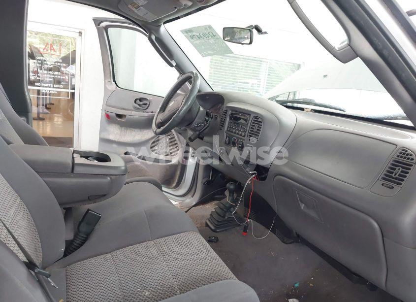 Photo 5 of 2003 Ford F-150 LARIAT/XL/XLT (VIN 2FTRX18W03CA23003)