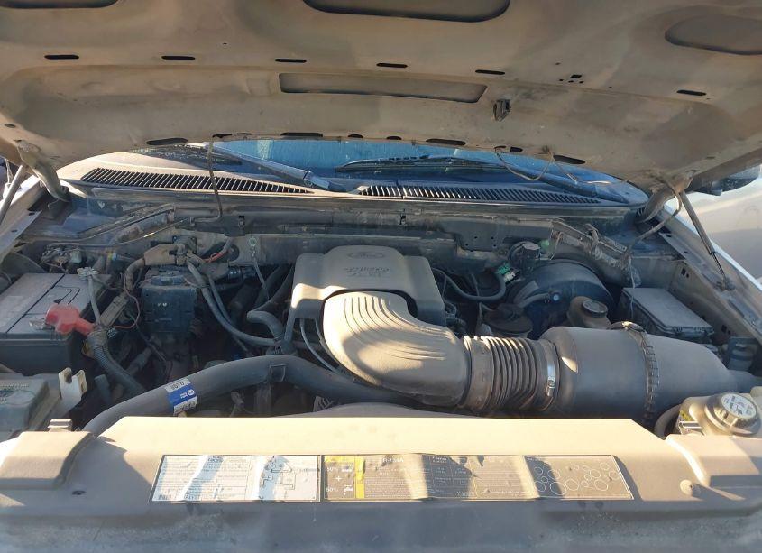 Photo 10 of 2004 Ford F-150 HERITAGE XL/XLT (VIN 2FTRX18W04CA49019)