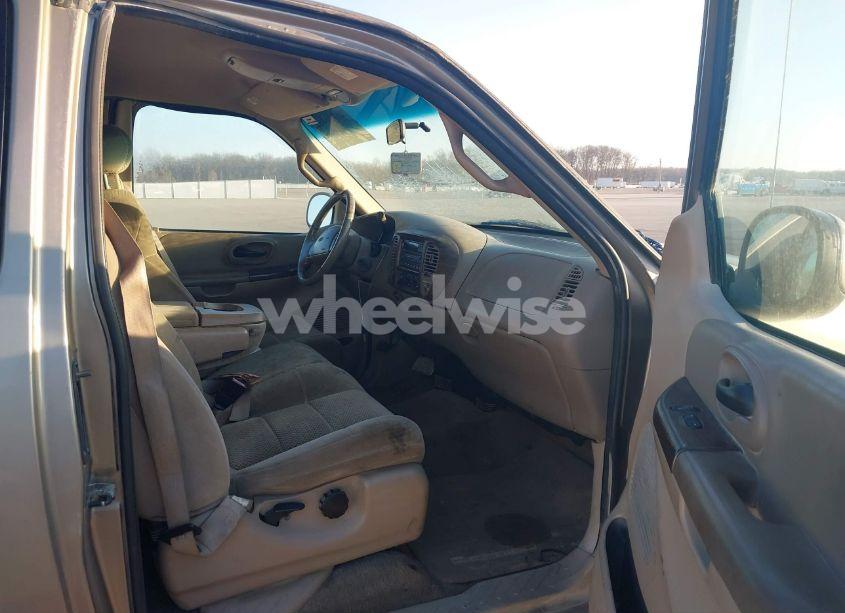 Photo 5 of 2001 Ford F-150 LARIAT/XL/XLT (VIN 2FTRX18W31CA83001)