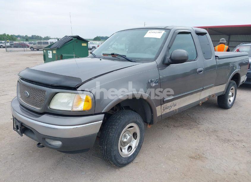 Photo 2 of 2003 Ford F-150 LARIAT/XL/XLT (VIN 2FTRX18W33CA38143)