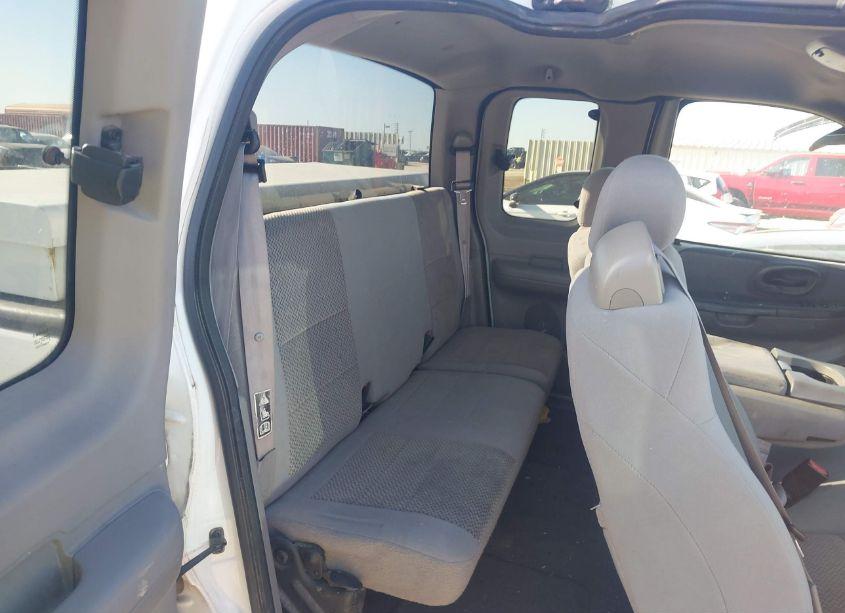 Photo 8 of 2003 Ford F-150 LARIAT/XL/XLT (VIN 2FTRX18W43CA94401)