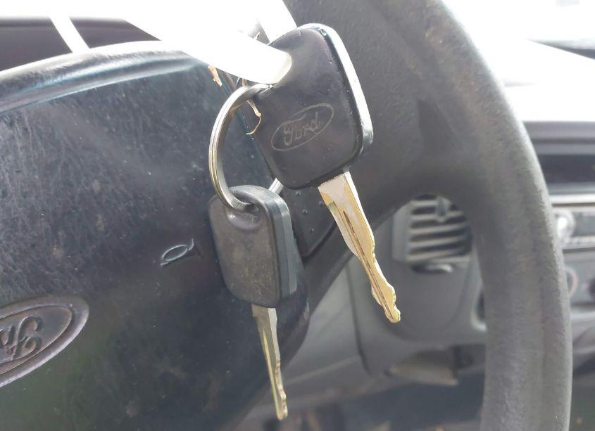 Photo 11 of 1999 Ford F-150 LARIAT/WORK SERIES/XL/XLT (VIN 2FTRX18W4XCA60884)