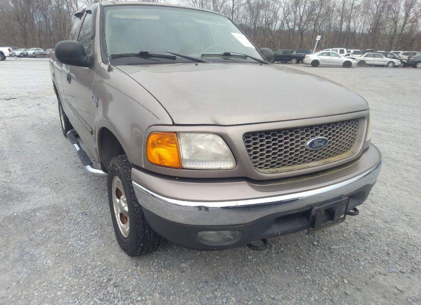 Photo 13 of 2004 Ford F-150 HERITAGE XL/XLT (VIN 2FTRX18W94CA22398)