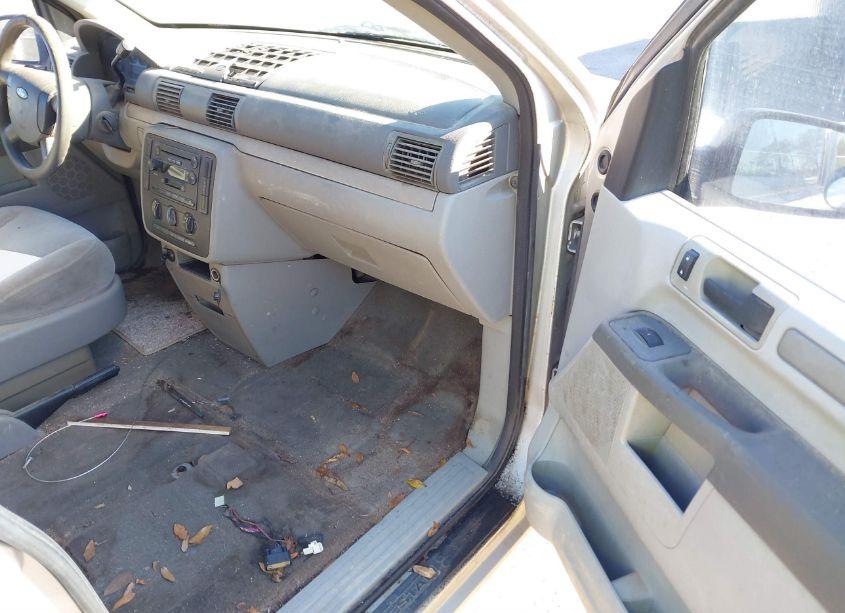 Photo 5 of 2006 Ford Freestar (VIN 2FTZA54606BA63798)