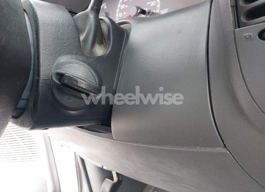 Photo 11 of 2001 Ford F-150 XL/XLT (VIN 2FTZF07221CA52446)