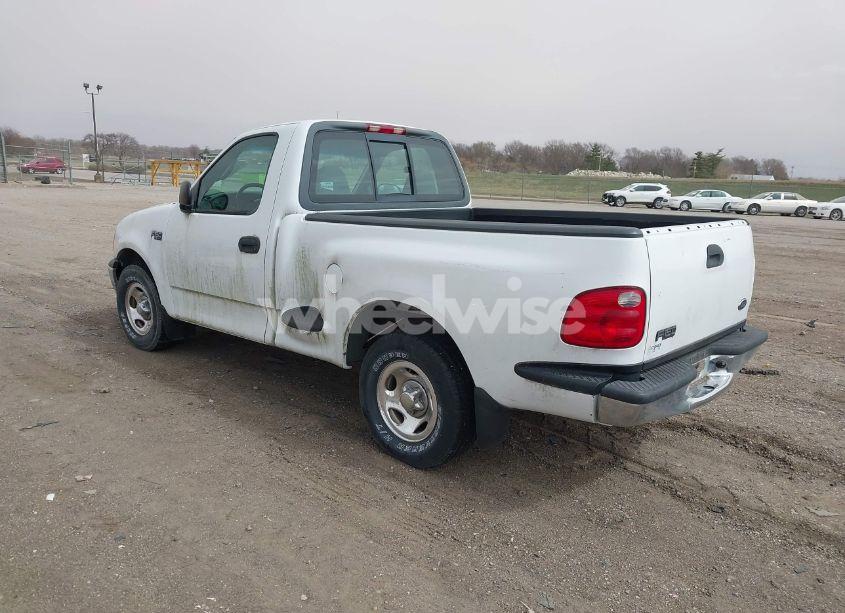 Photo 3 of 2001 Ford F-150 XL/XLT (VIN 2FTZF07221CA52446)