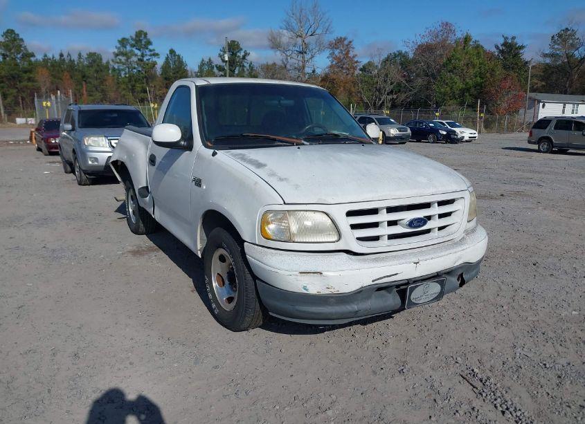 1999 Ford F-150 XL/XLT (VIN 2FTZF0722XCA67652) main photo