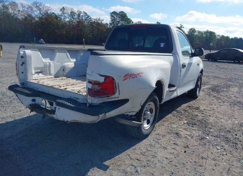 Photo 4 of 1999 Ford F-150 XL/XLT (VIN 2FTZF0722XCA67652)