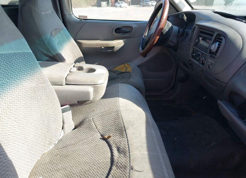 Photo 8 of 1999 Ford F-150 XL/XLT (VIN 2FTZF0722XCA67652)