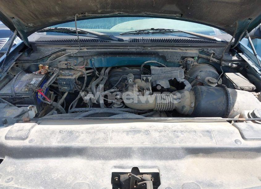 Photo 10 of 2001 Ford F-150 XL/XLT (VIN 2FTZF07261CA05467)