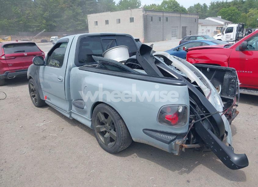 Photo 3 of 2000 Ford F-150 SVT LIGHTNING (VIN 2FTZF0731YCA59326)