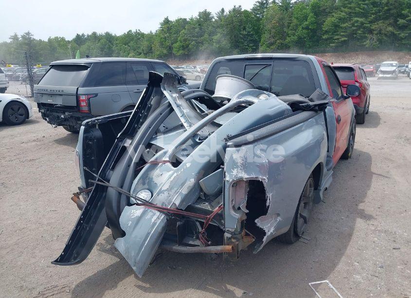Photo 4 of 2000 Ford F-150 SVT LIGHTNING (VIN 2FTZF0731YCA59326)