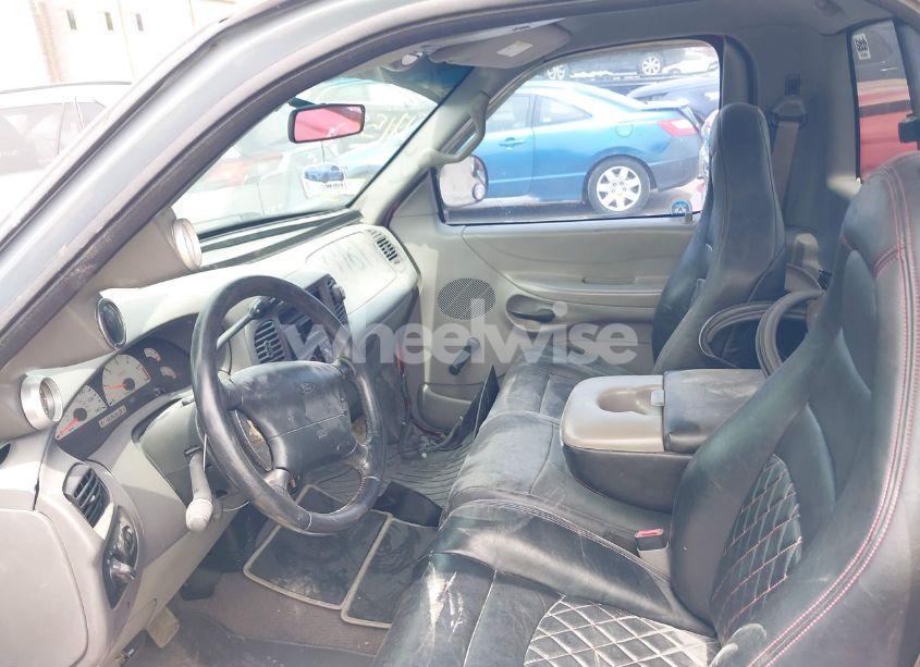 Photo 5 of 2000 Ford F-150 SVT LIGHTNING (VIN 2FTZF0731YCA59326)