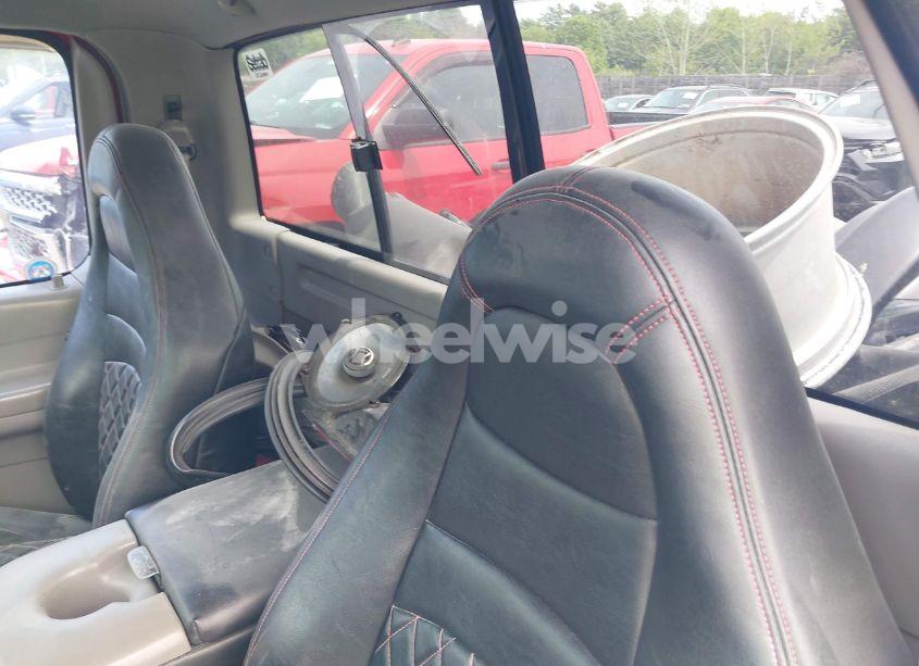 Photo 8 of 2000 Ford F-150 SVT LIGHTNING (VIN 2FTZF0731YCA59326)