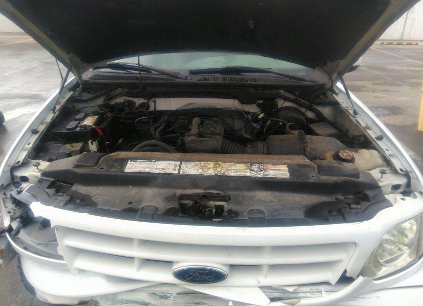 Photo 10 of 2001 Ford F-150 XL/XLT (VIN 2FTZF17201CA24005)