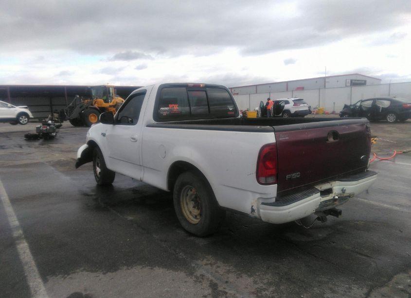 Photo 3 of 2001 Ford F-150 XL/XLT (VIN 2FTZF17201CA24005)