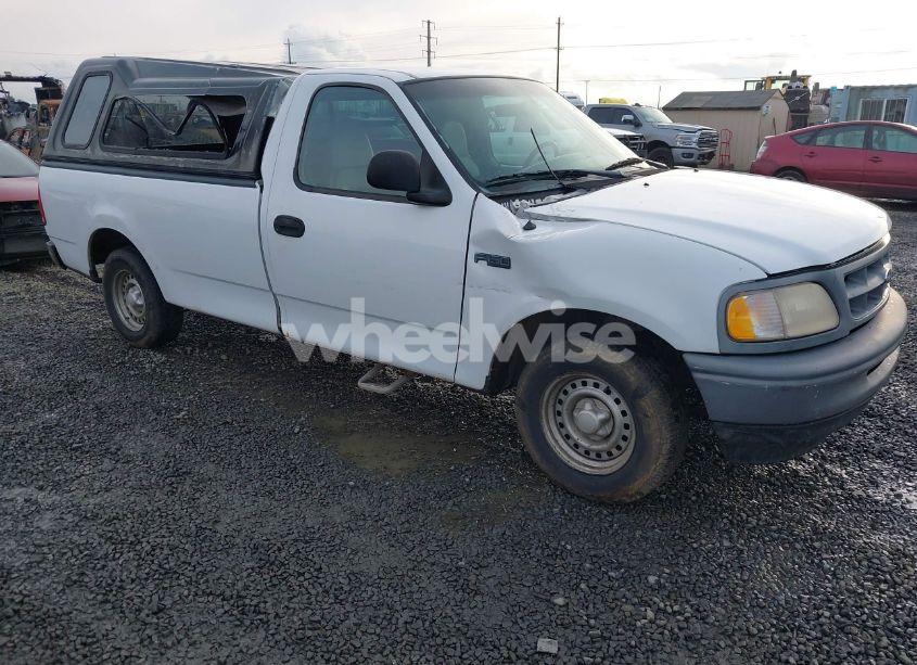 1998 Ford F-150 STANDARD/XL/XLT (VIN 2FTZF1729WCA10384) main photo