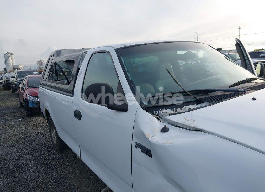 Photo 6 of 1998 Ford F-150 STANDARD/XL/XLT (VIN 2FTZF1729WCA10384)