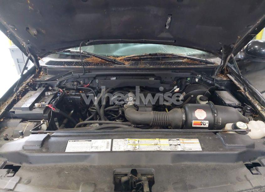 Photo 10 of 2001 Ford F-150 XL/XLT (VIN 2FTZF18291CA37110)