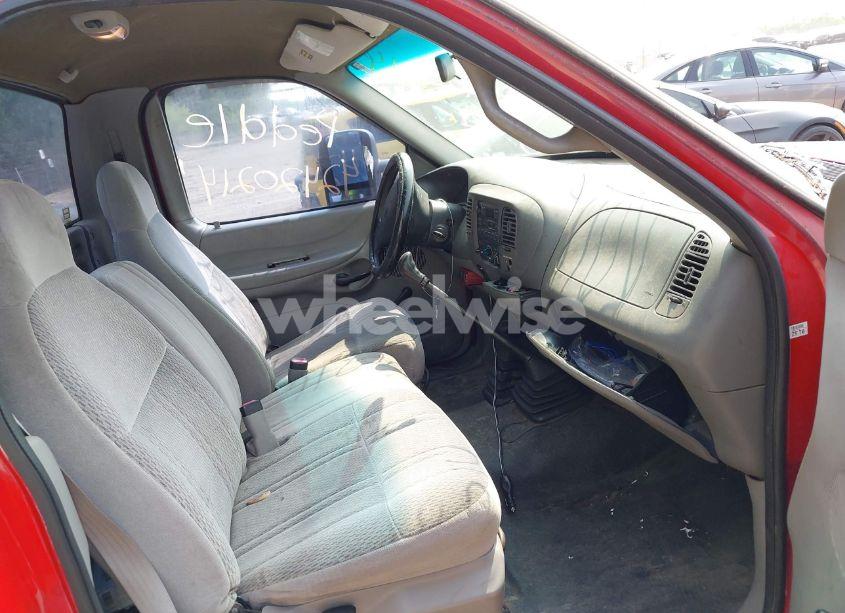 Photo 5 of 1998 Ford F-150 STANDARD/XL/XLT (VIN 2FTZF182XWCA20372)