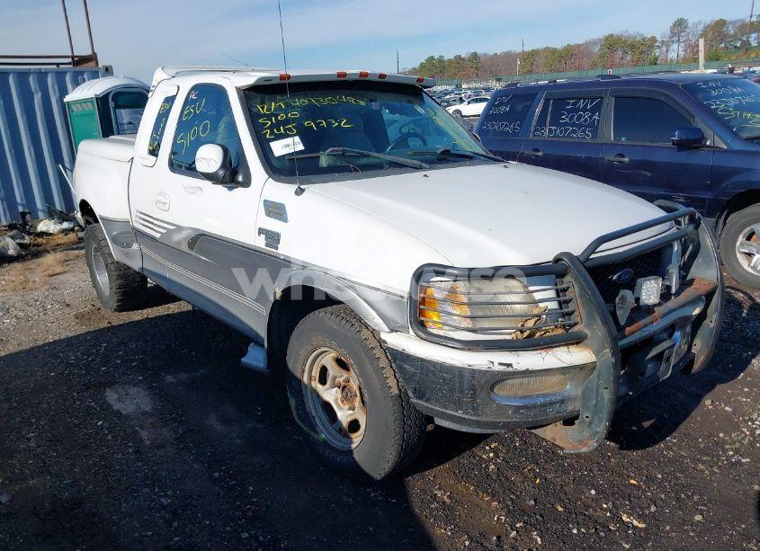 1998 Ford F-150 LARIAT/XL/XLT (VIN 2FTZX08W0WCA98105) main photo