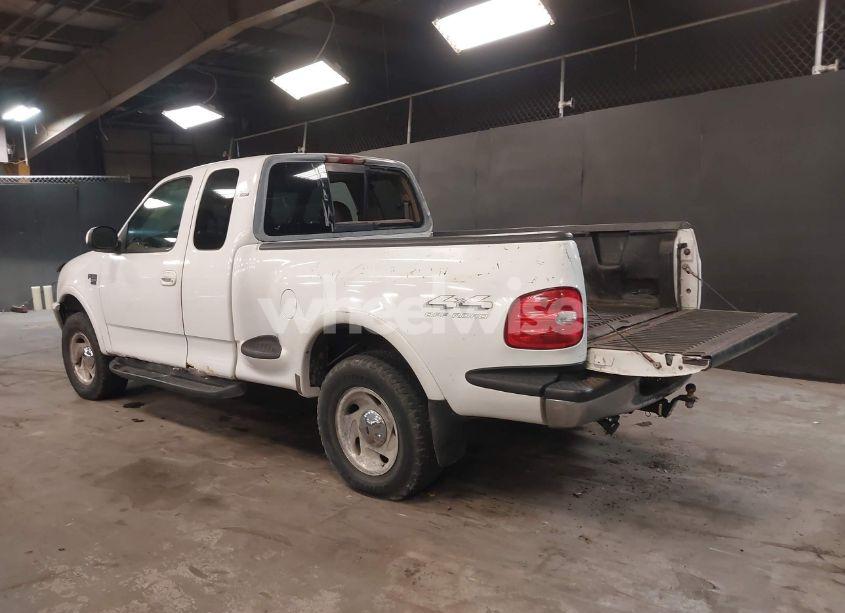 Photo 3 of 1998 Ford F-150 LARIAT/XL/XLT (VIN 2FTZX08W9WCA27422)