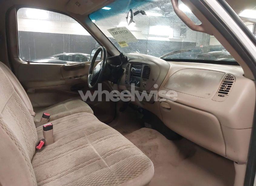 Photo 5 of 1998 Ford F-150 LARIAT/XL/XLT (VIN 2FTZX08W9WCA27422)